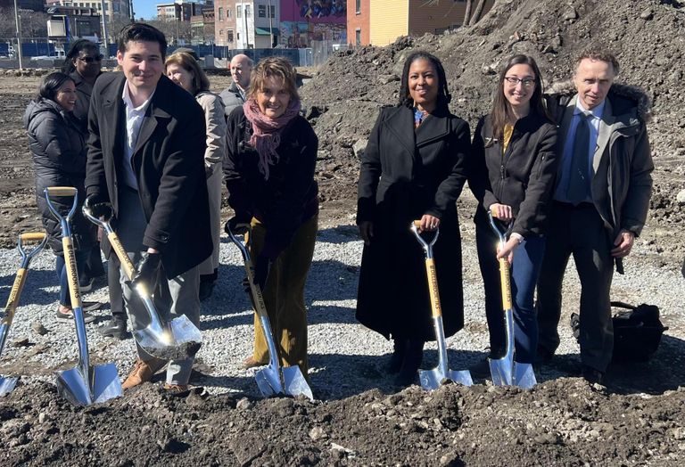 From left to right: Studio G Designer Sam Maloney, Studio G Senior Project Manager Sally Gibson, Franklin Cummings Tech President Dr. Aisha Francis, Studio G Staff Architect Ali Horwitz and Studio G Senior Project Architect Shaun Lynch