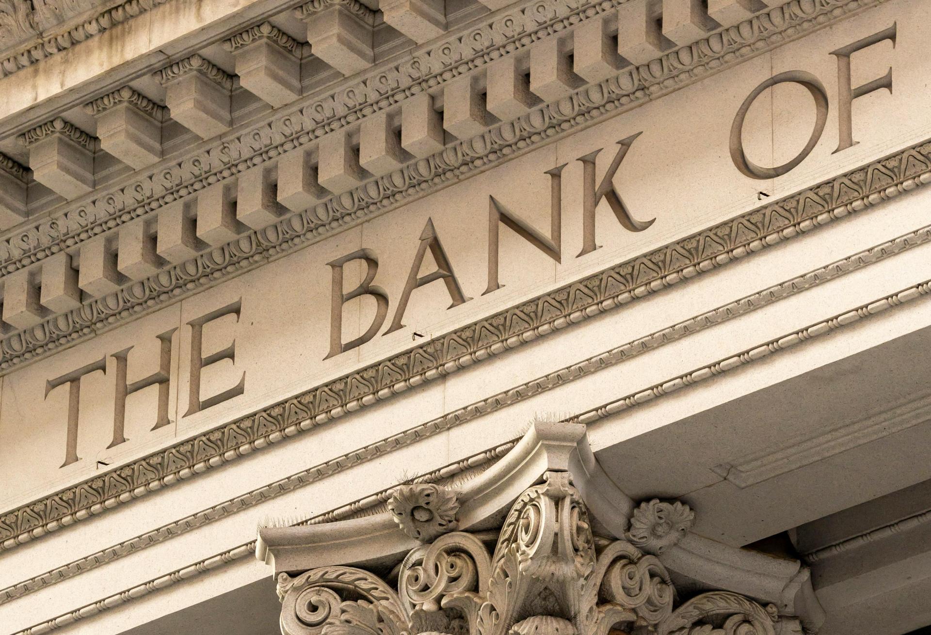 bank column bank marble