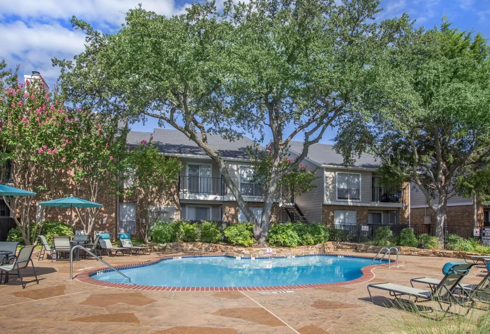 This Week's Dallas-Fort Worth Deal Sheet: Westmount Realty Capital Sells 1980s-Era Multifamily Property