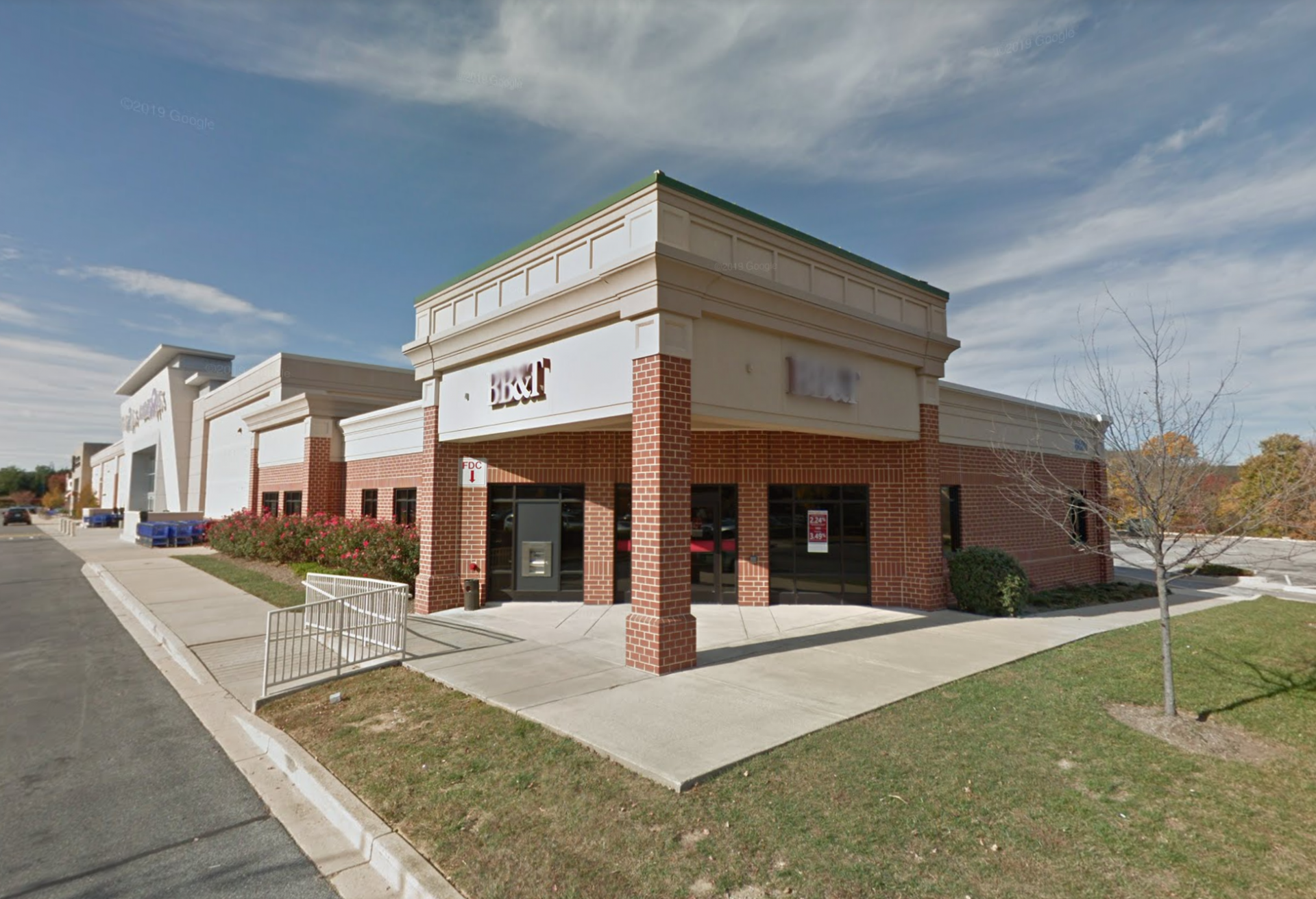 8620 Snowden River Parkway in Columbia, Maryland, a former BB&T bank property acquired by Lemonade