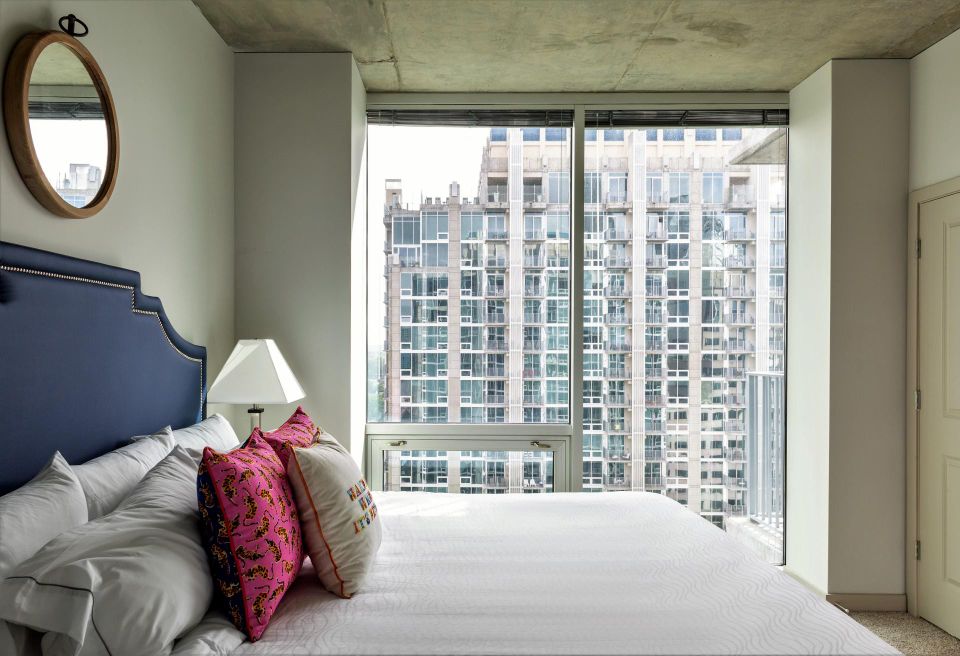 Stay Alfred at SkyHouse Uptown Charlotte