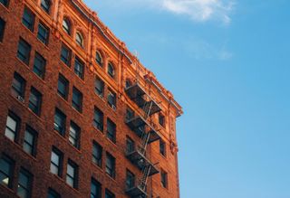 A Broker’s Paradise: Uncertainty In Politics And Economy Makes NYC Brokers Indispensable
