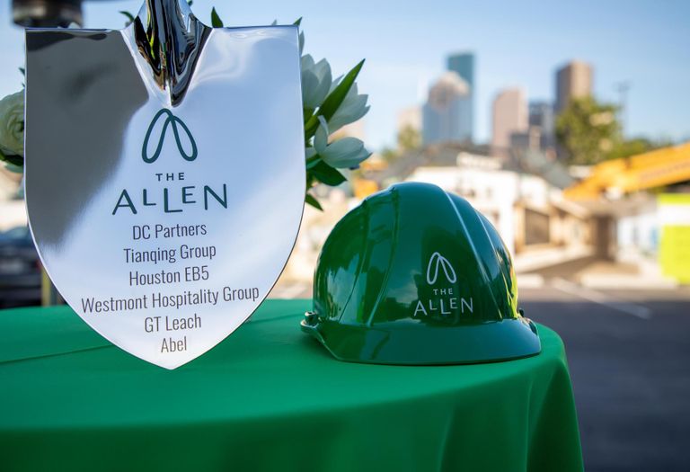The Allen Hard Hat Shovel