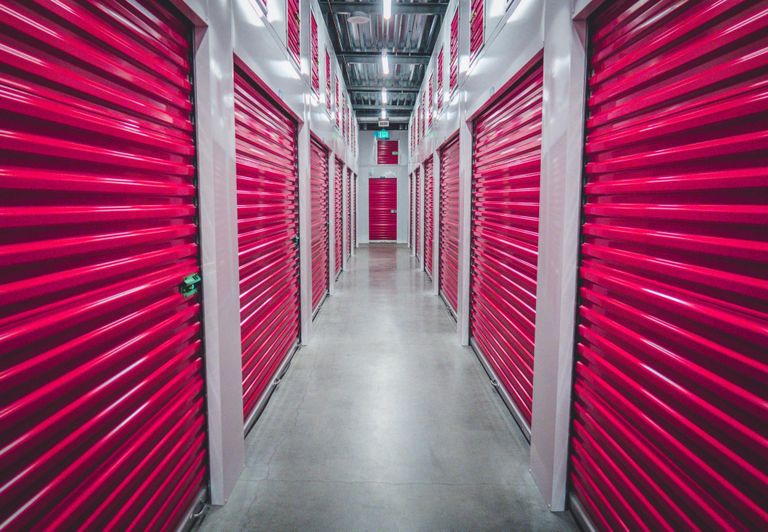 self-storage, storage unit