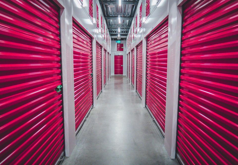 self-storage, storage unit