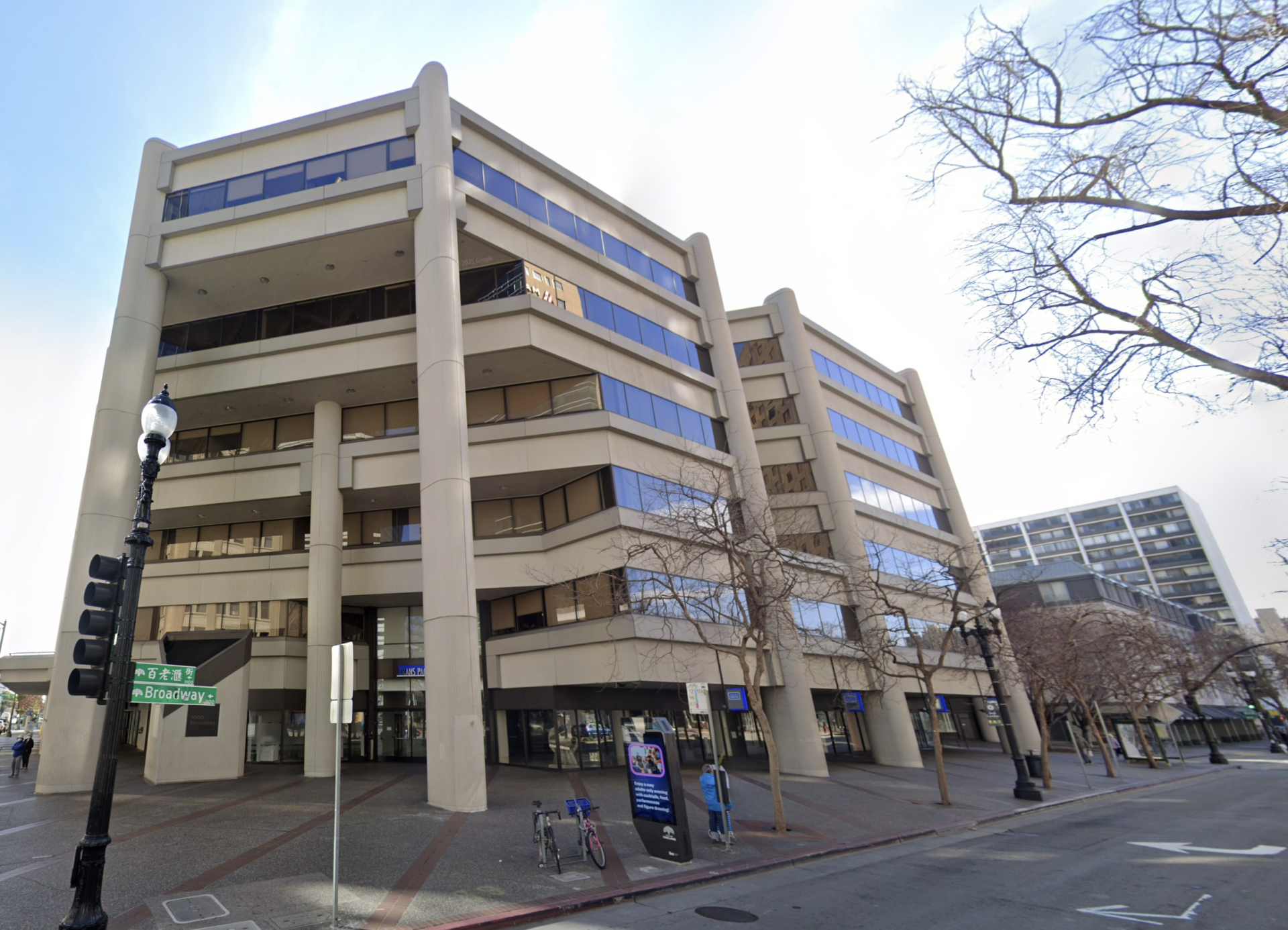 Oakland trans centre