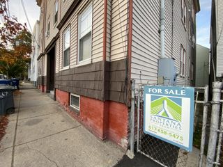 Investors Pouncing On Boston Multifamily, Pushing Rents Up And Small Owners Out