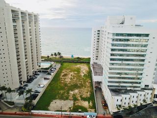 The Last Vacant Oceanfront Parcel In Miami Beach Just Sold 