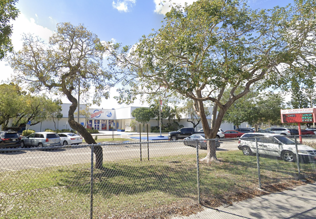 South Florida Counties Eye Leasing Shuttered Schools To Developers