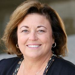 Sandra Parét