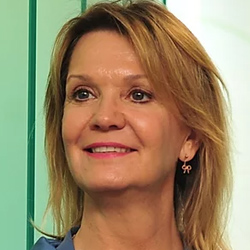 Anna Daroy