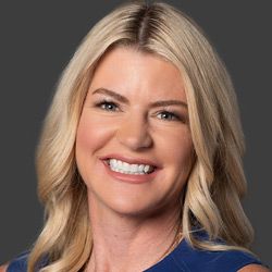 Kelli Carhart