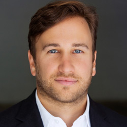Ari Kahan