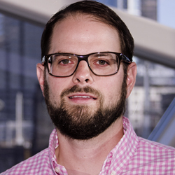 Erik Villari