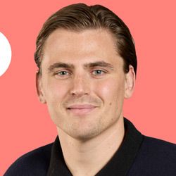 Tom Davies
