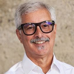 Lou Vasquez