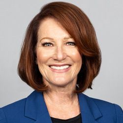 Linda Bruce