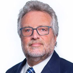 Daniel Lesser