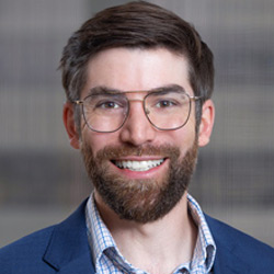 Andrew Peters