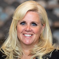 Traci Tomas
