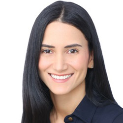 Andrea De Leon