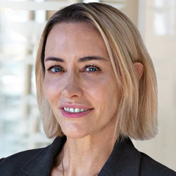 Kelly Cleveland
