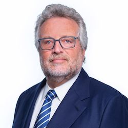 Daniel Lesser
