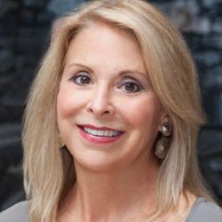 Elaine Kanelos