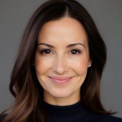 Maggie Lugo 
