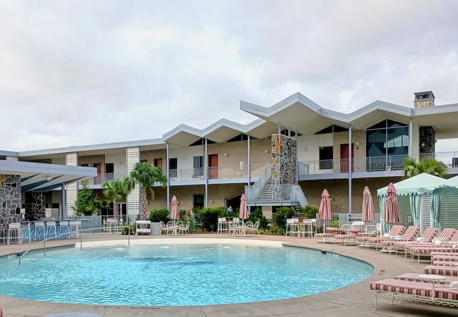 Caravan Court Hotel in Arlington.