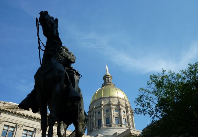 https://commons.wikimedia.org/wiki/File:Georgia_State_Capitol_dome_with_Gordon_statue.jpg