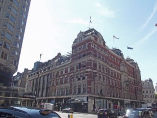 Ashley's Frasers Sets £20B Real Estate Acquisition Target