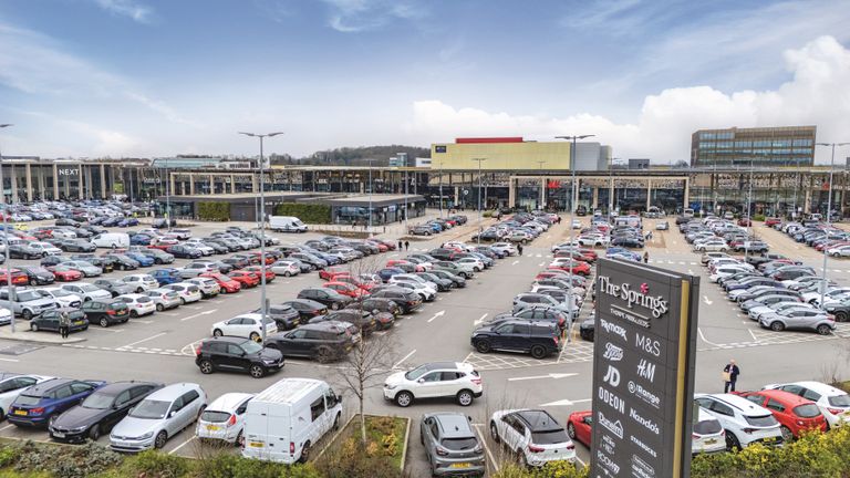 Leeds retail park