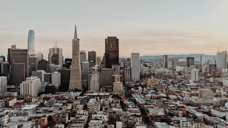 Optimizing Your Office Portfolio with Smart Building Technology