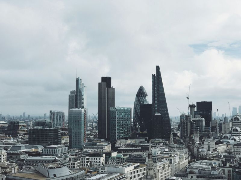 London Real Estate Leadership: 2025 Forecast