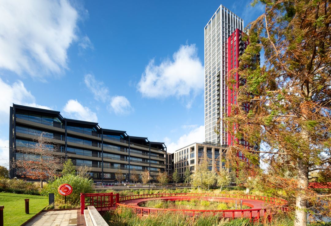 British Land and Landsec Defer Major London Residential Projects Over Costs