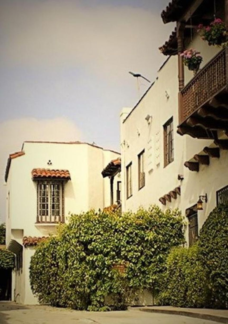 1515 N. Hayworth Ave., West Hollywood, CA