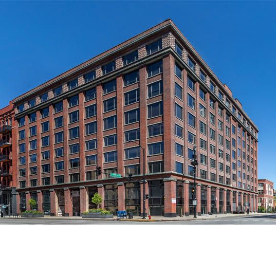 600 W. Fulton