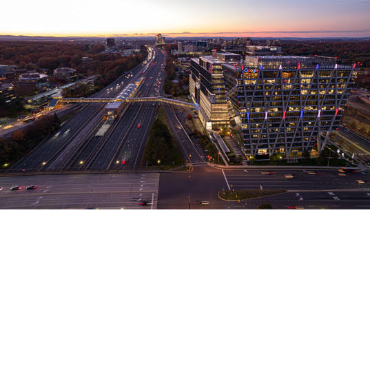 1900 Reston Metro Plaza