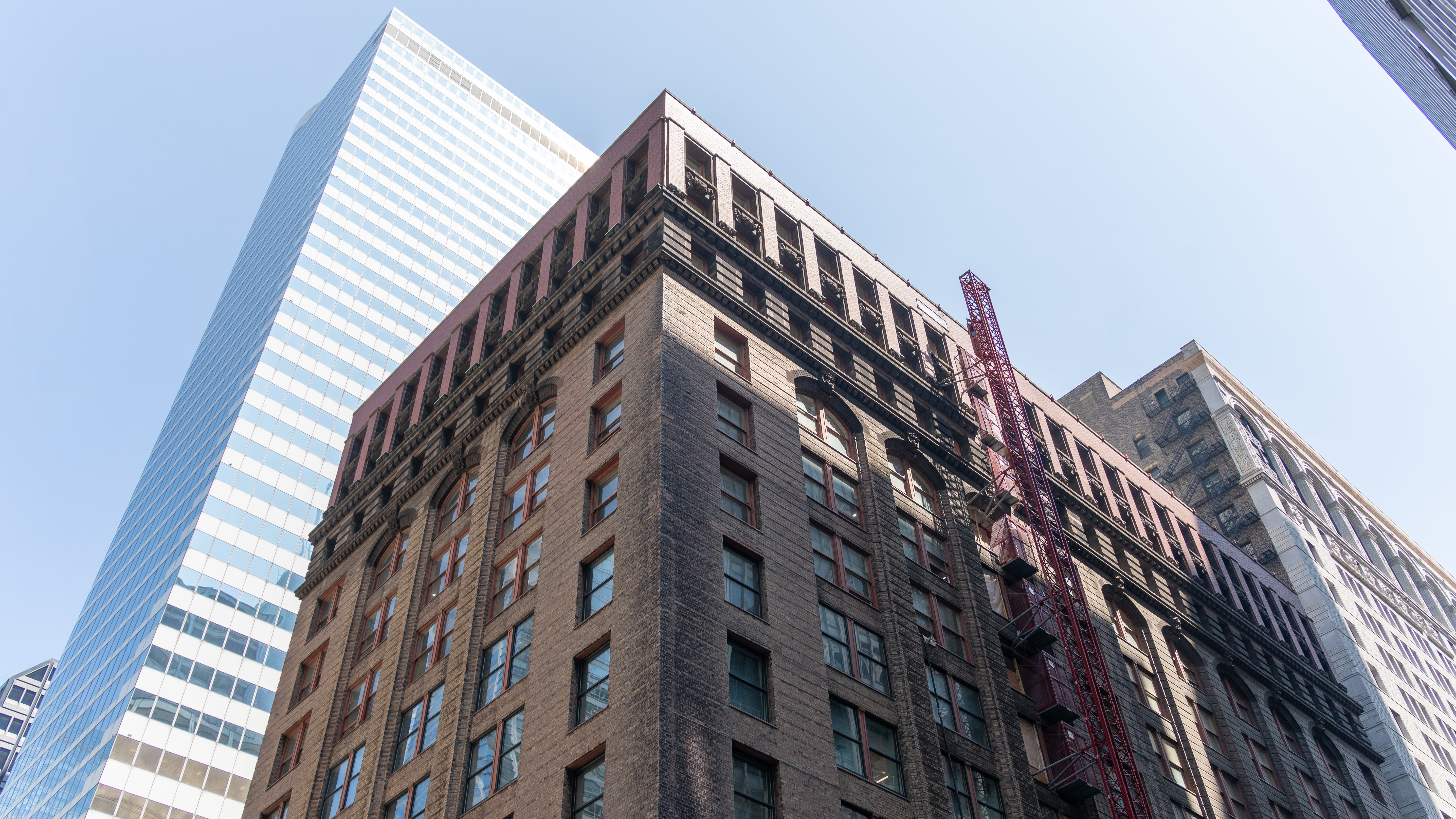 Sponsored Content: What It Takes To Turn A Century-Old
Chicago Office Building Into Modern Rentals