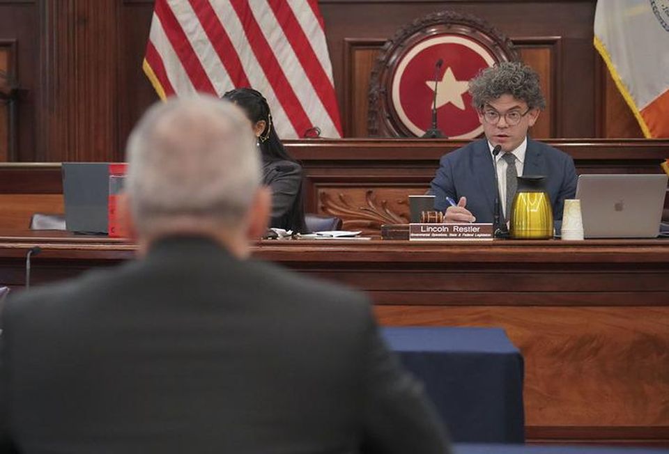 Council Member Lincoln Restler questioning Department of Citywide Administrative Services Commissioner Louis Molina at Tuesday morning's oversight hearing.