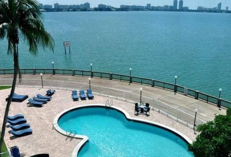 Treasures on the Bay II pool