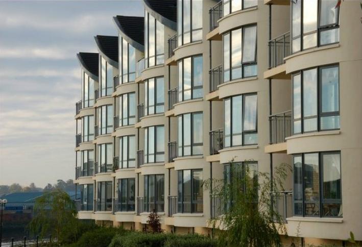 Hedge Funds Make Cut-Price Raid On Tchenguiz Resi Business