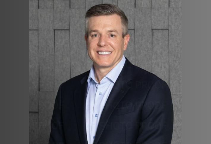 Kevin MacKenzie JLL president Americas Capital Markets