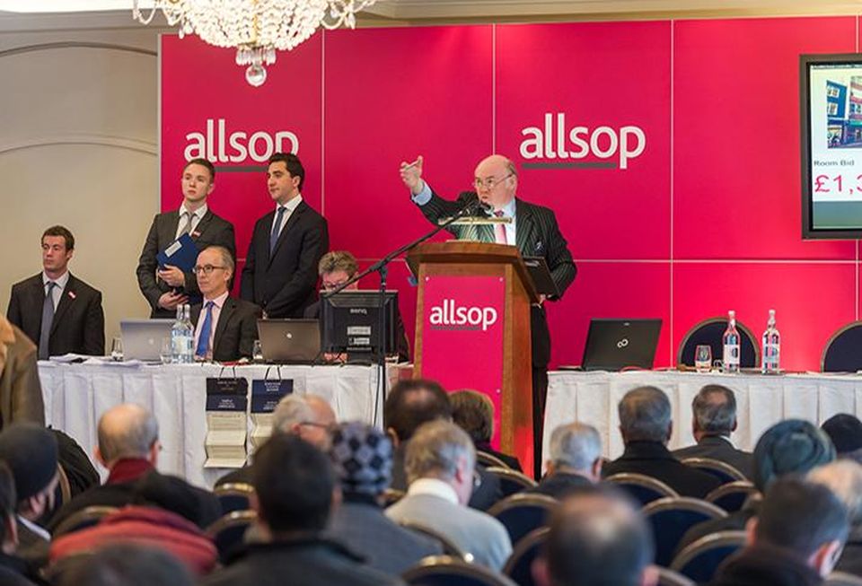 Allsop partner and auctioneer Duncan Moir at the rostrum