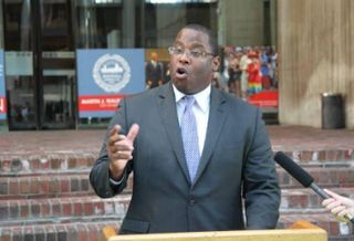Mayoral Candidate Says Boston Should Offer A Smile For Amazon HQ2