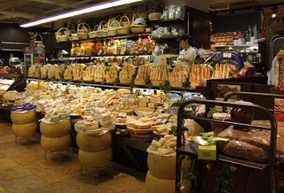 Deli cheeses 