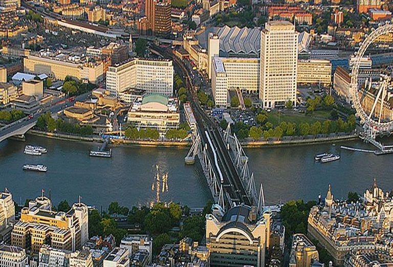 Southbank Centre with Shell Centre on the right 