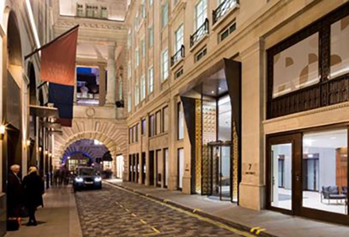 7 Air Street