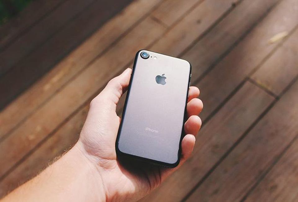 Silver iPhone 7